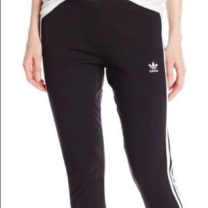 Adidas trefoil leggings